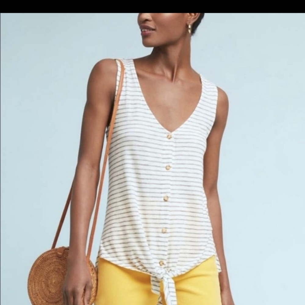 Tank top front-tie